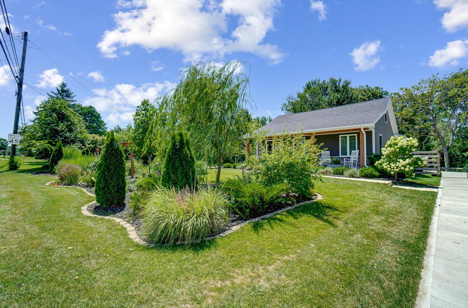 687 Shrine Rd, Springfield OH  45504-3955 exterior