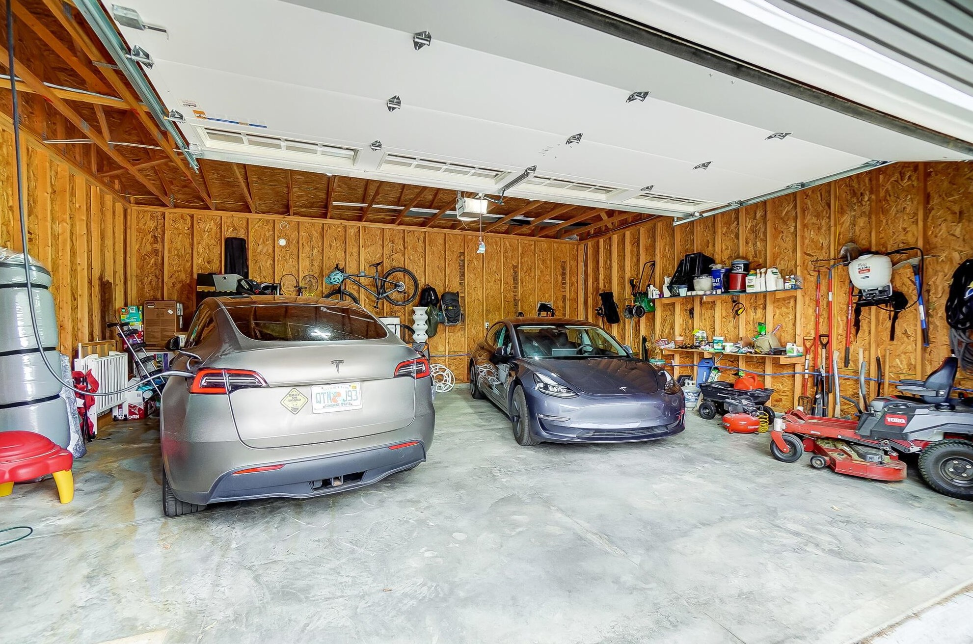 687 Shrine Rd, Springfield OH  45504-3955 exterior