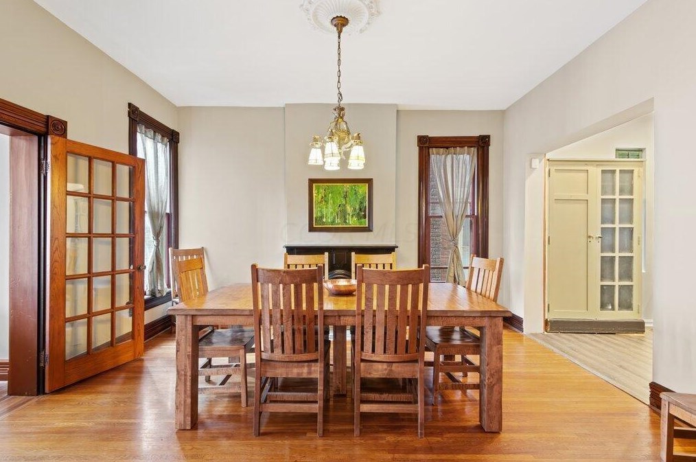 178 1st Ave, Columbus OH 43201-3490 exterior