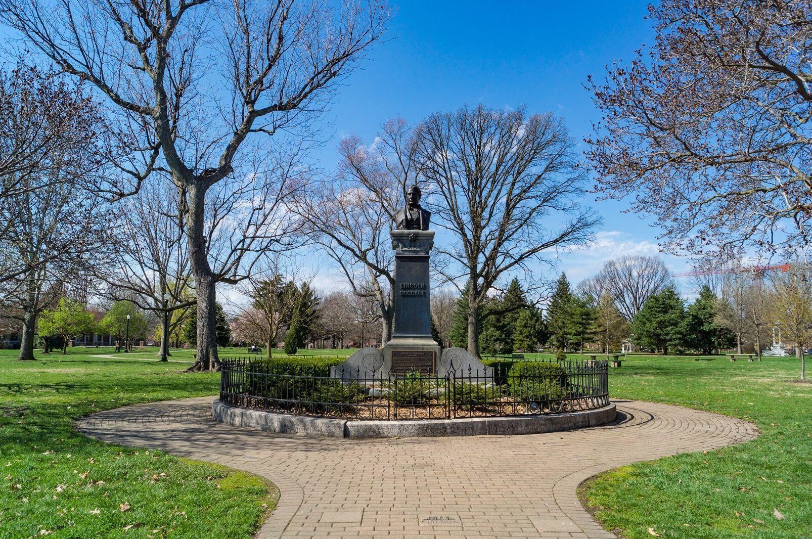 178 1st Ave, Columbus OH 43201-3490 exterior