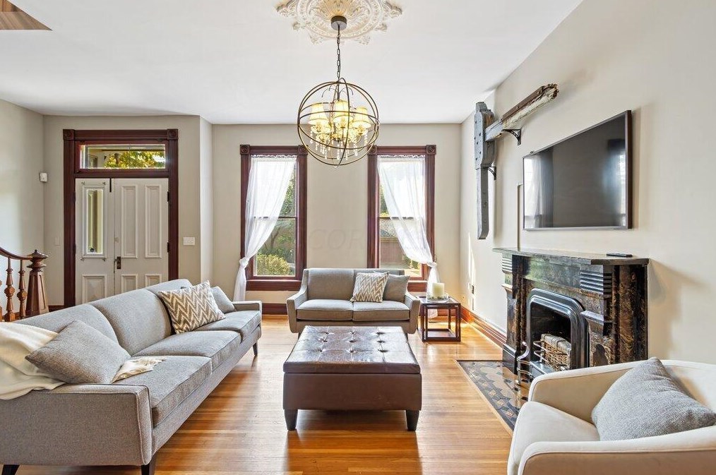 178 1st Ave, Columbus OH 43201-3490 exterior