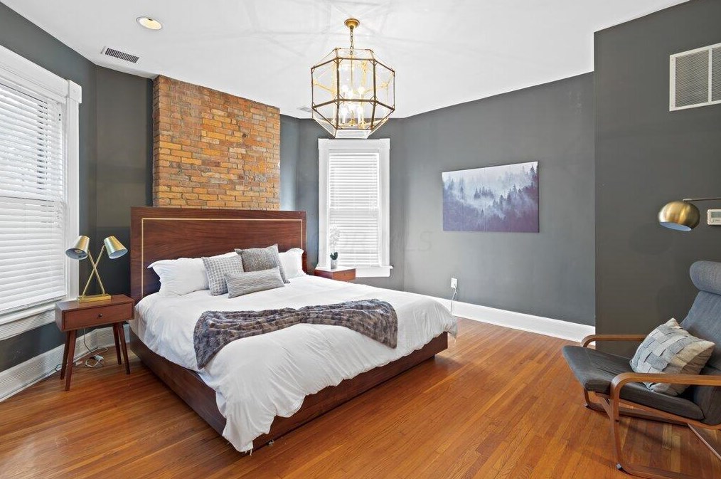 178 1st Ave, Columbus OH 43201-3490 exterior