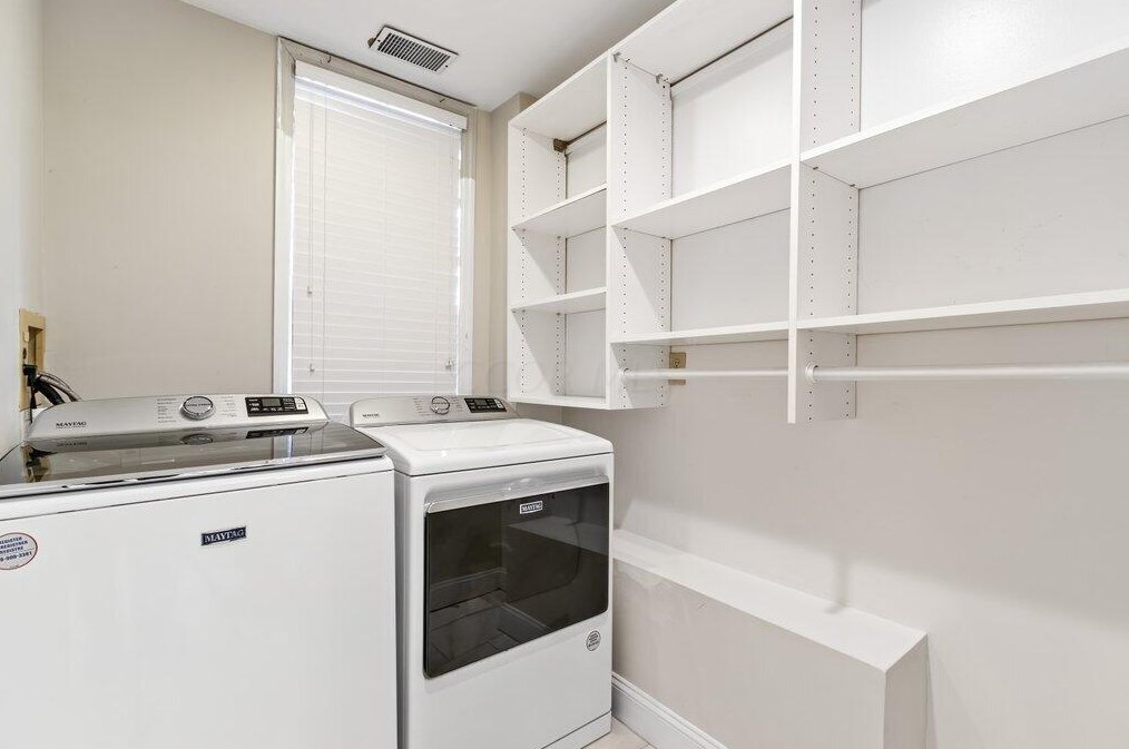 178 1st Ave, Columbus OH 43201-3490 exterior