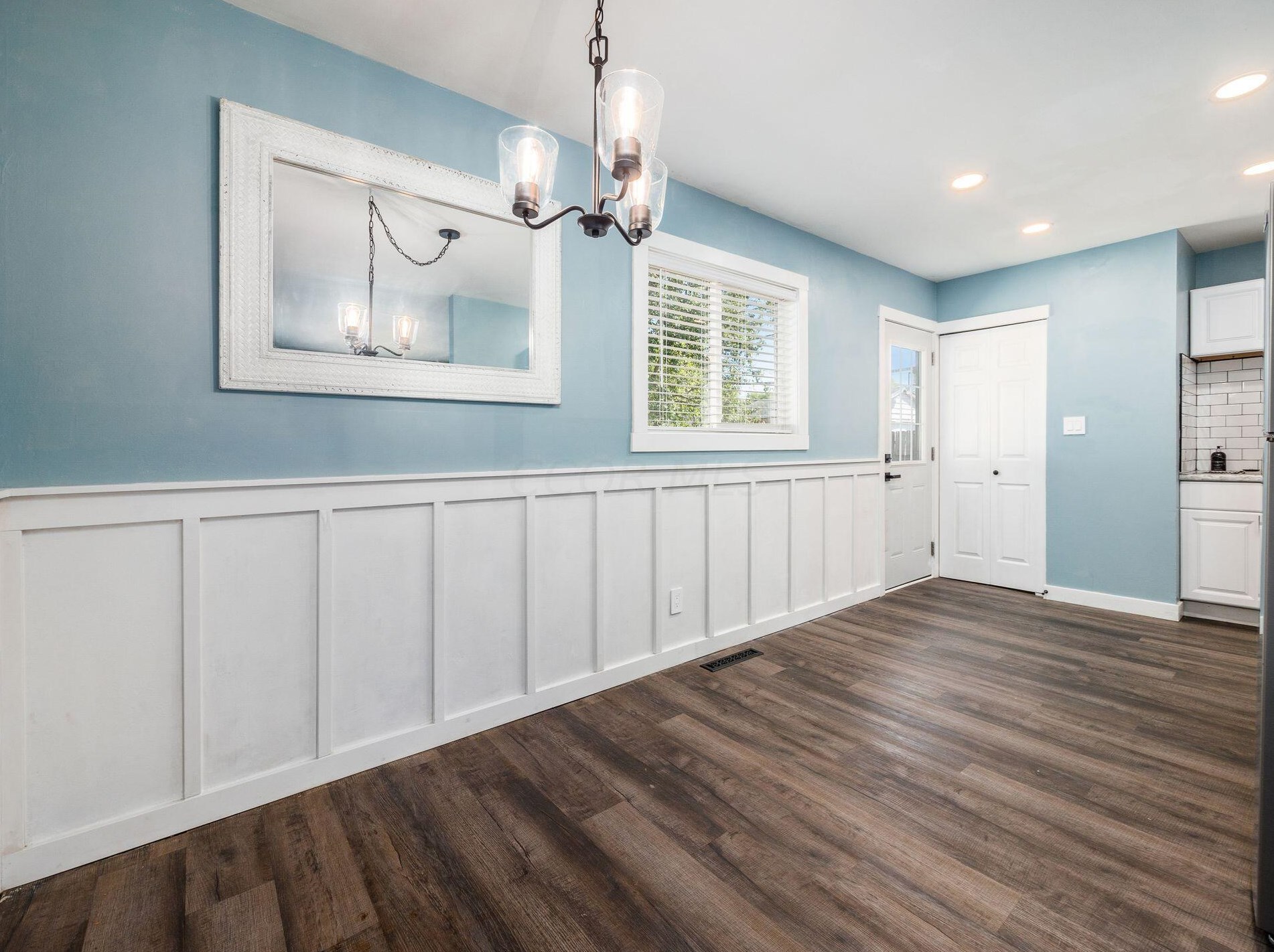 5322 Hbr Blvd, Columbus OH 43232-6228 exterior