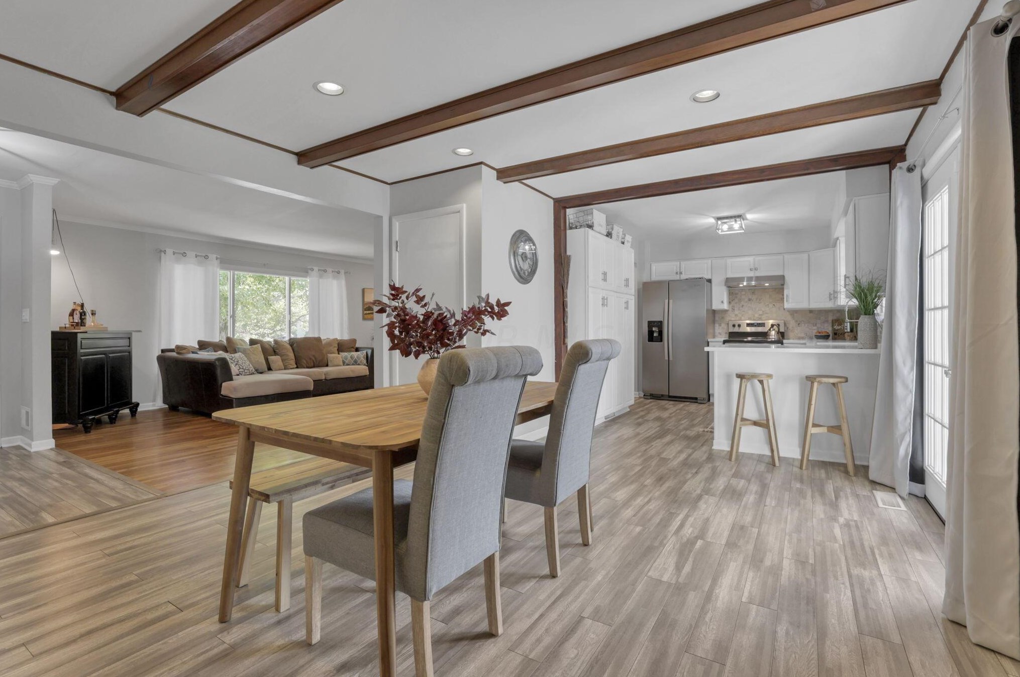 1771 Fishinger Rd, Columbus OH 43221-1351 exterior