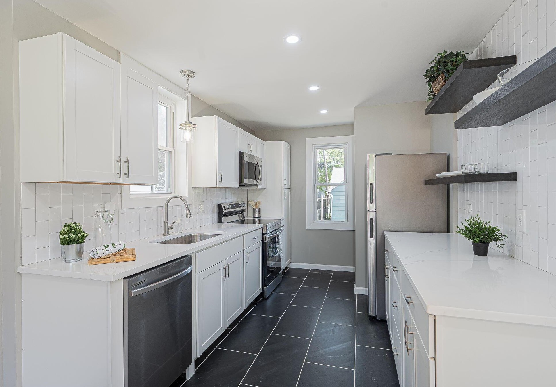 88 Roys Ave, Columbus OH  43204-2633 exterior