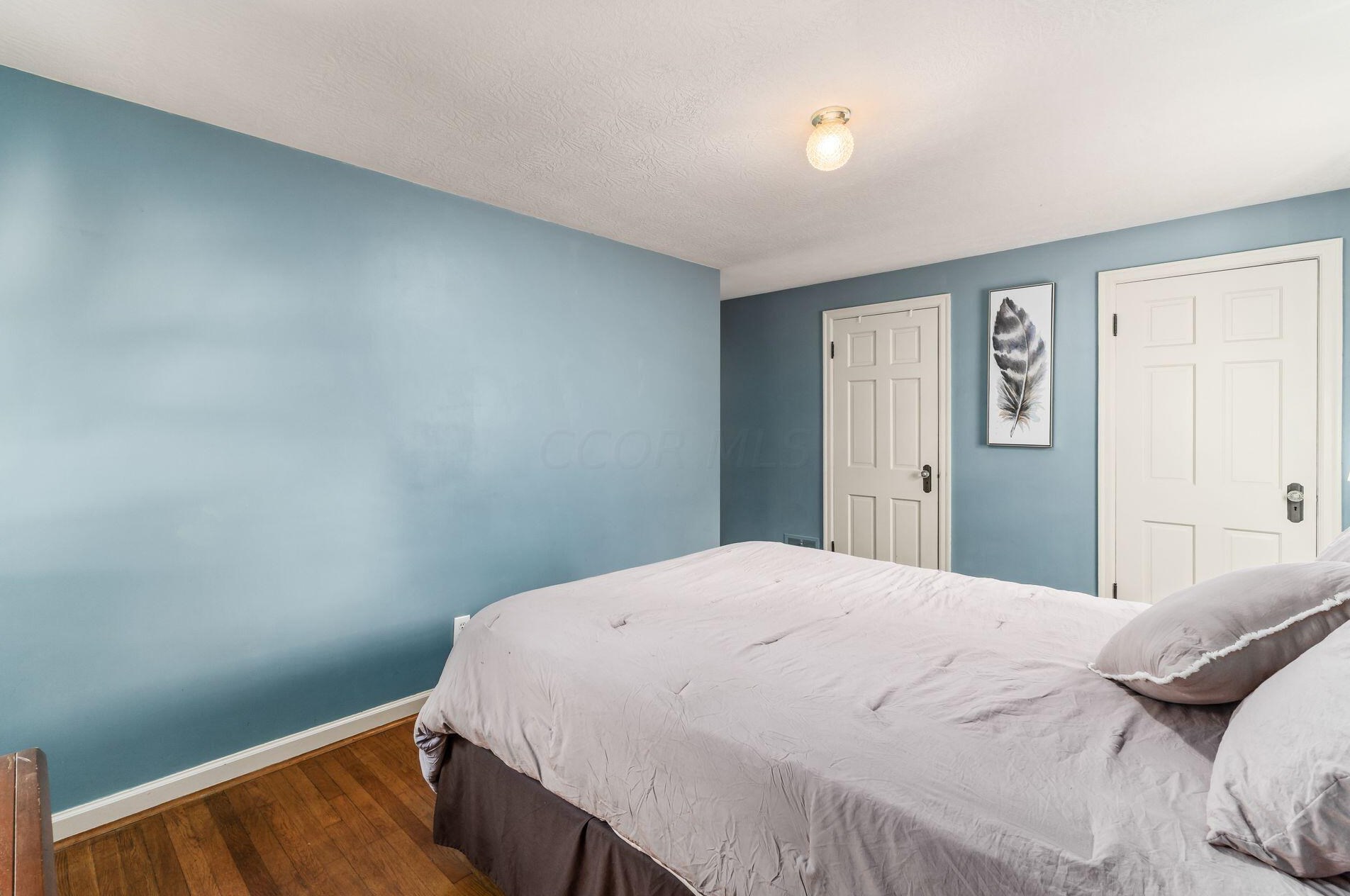 982 Roosevelt Ave, Columbus OH 43209-1559 exterior