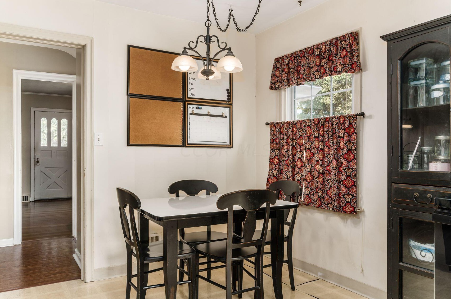 982 Roosevelt Ave, Columbus OH 43209-1559 exterior