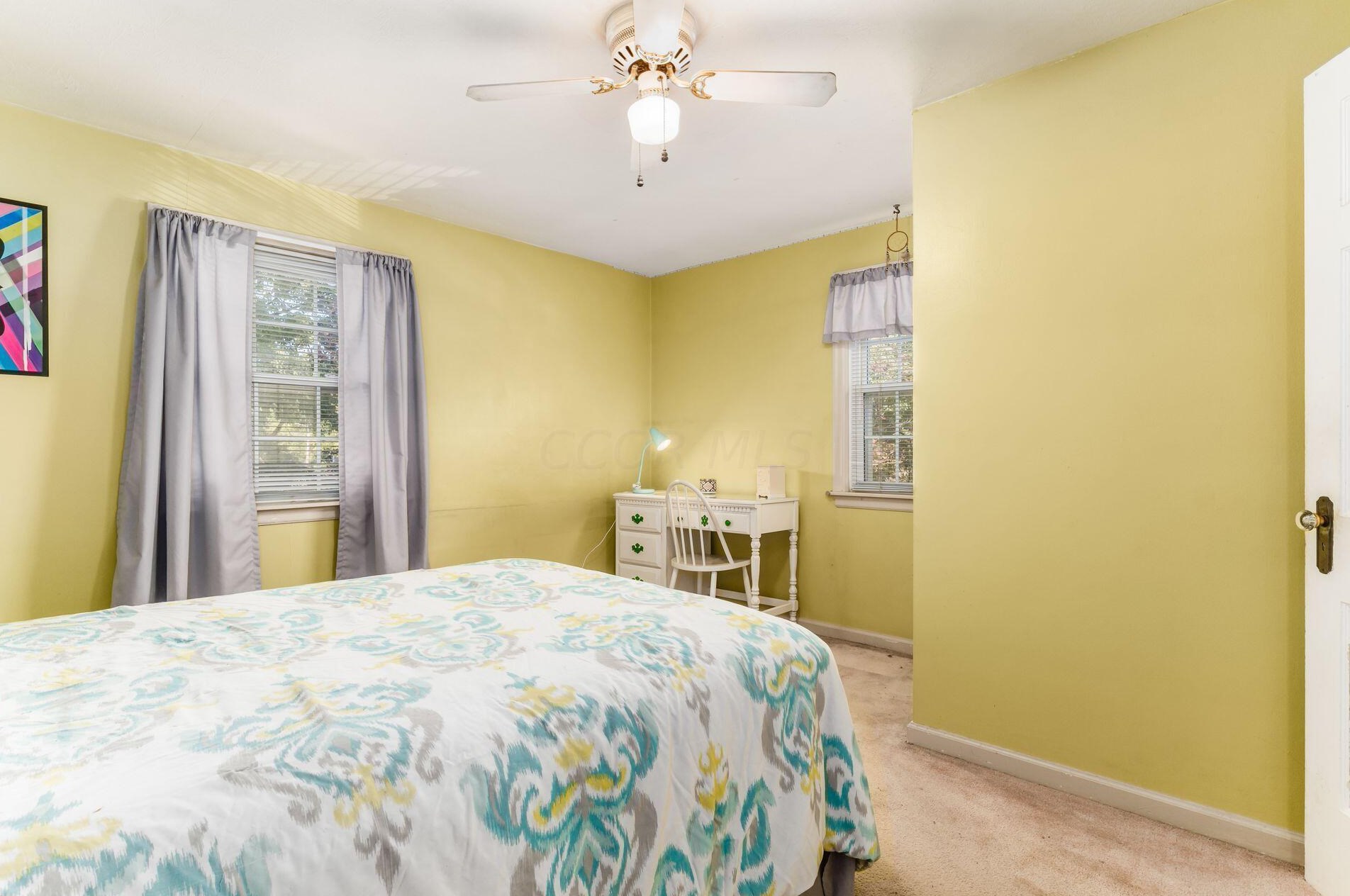 982 Roosevelt Ave, Columbus OH 43209-1559 exterior