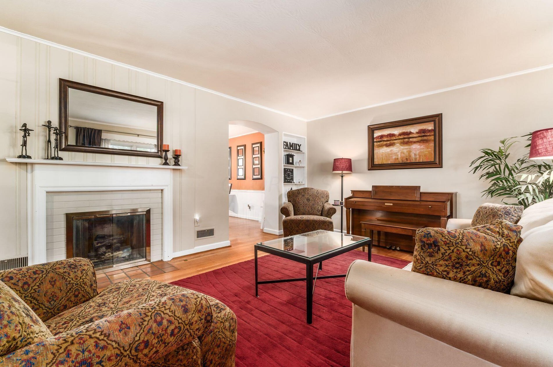 982 Roosevelt Ave, Columbus OH 43209-1559 exterior