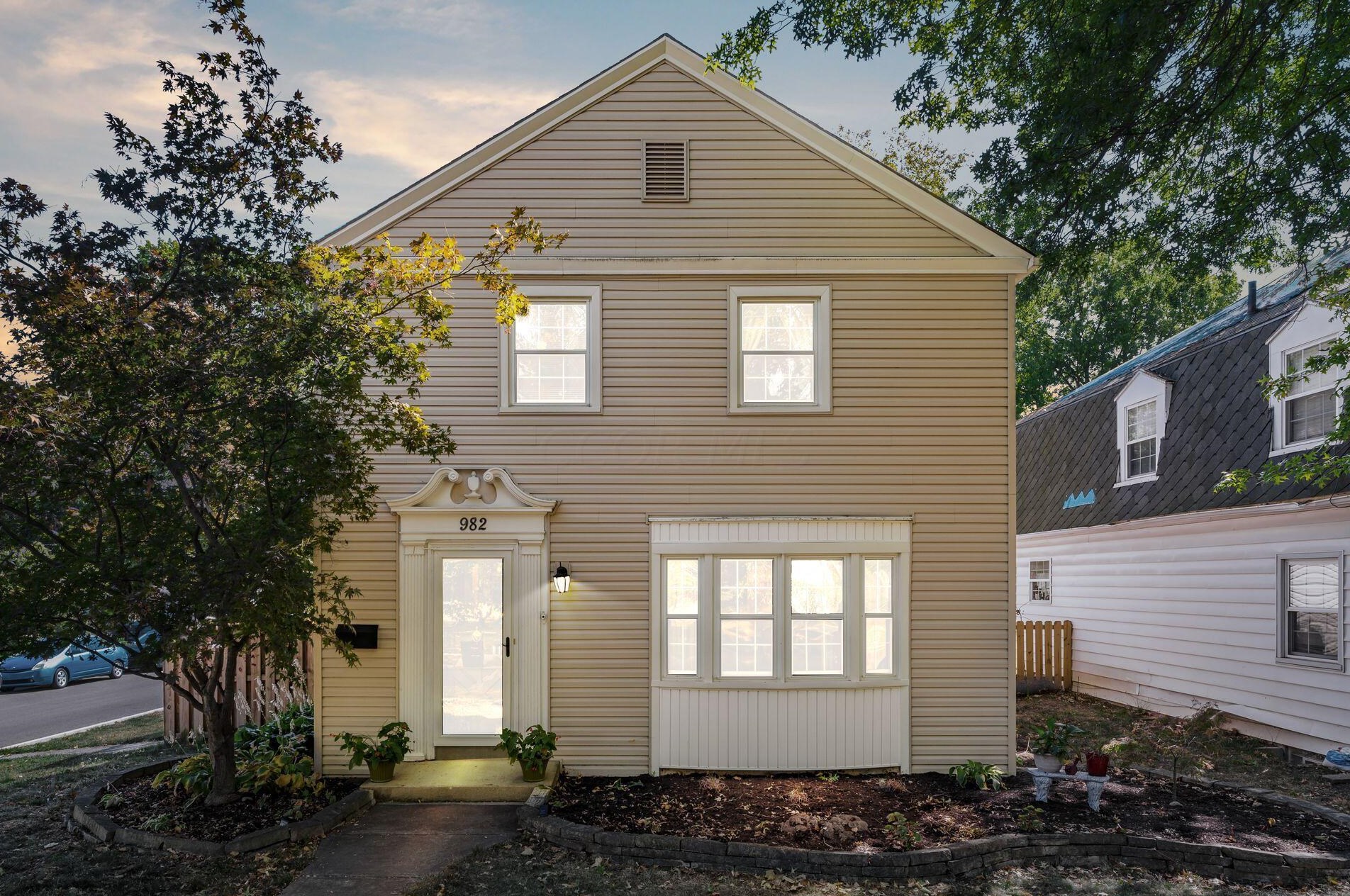 982 Roosevelt Ave, Columbus OH 43209-1559 exterior