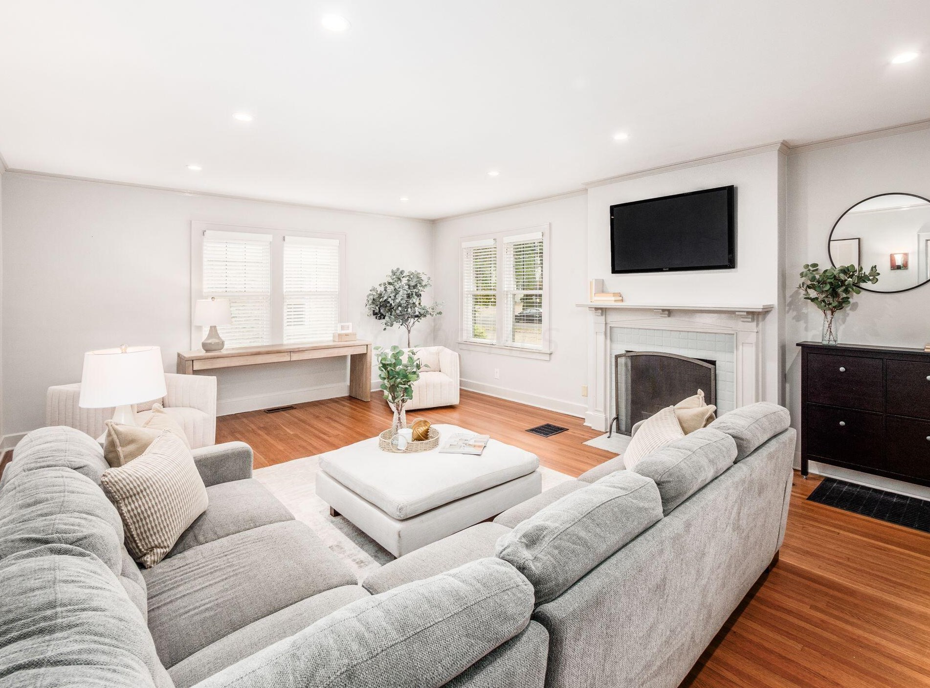 46 Remington Rd, Columbus OH 43209-2458 exterior