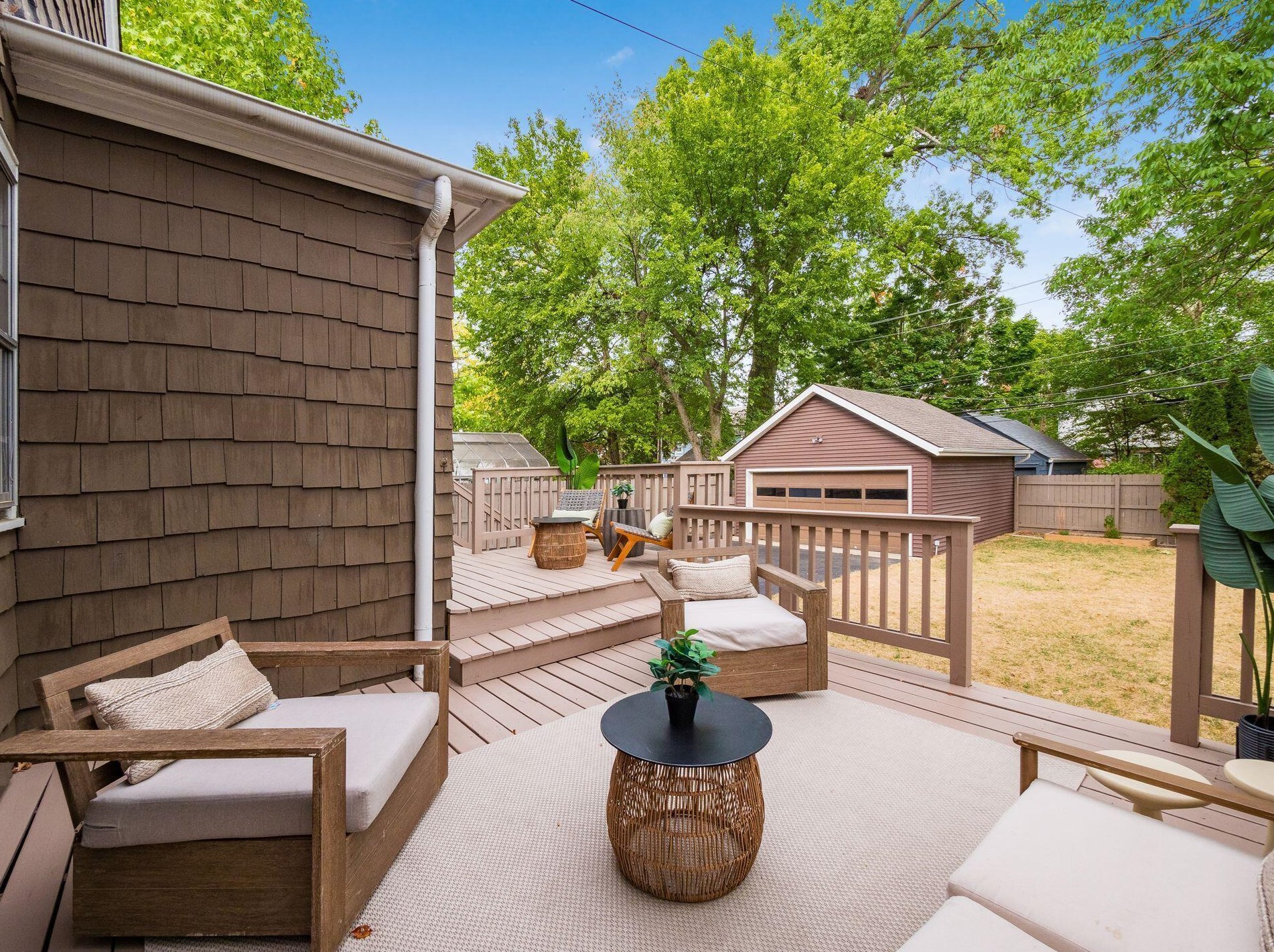 46 Remington Rd, Columbus OH 43209-2458 exterior