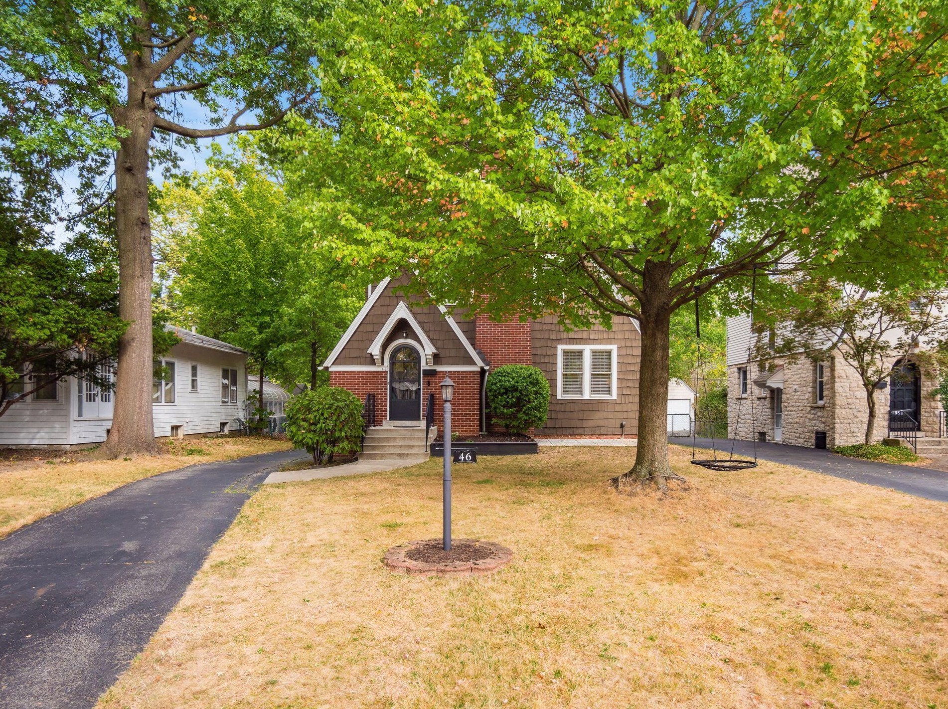 46 Remington Rd, Columbus OH 43209-2458 exterior