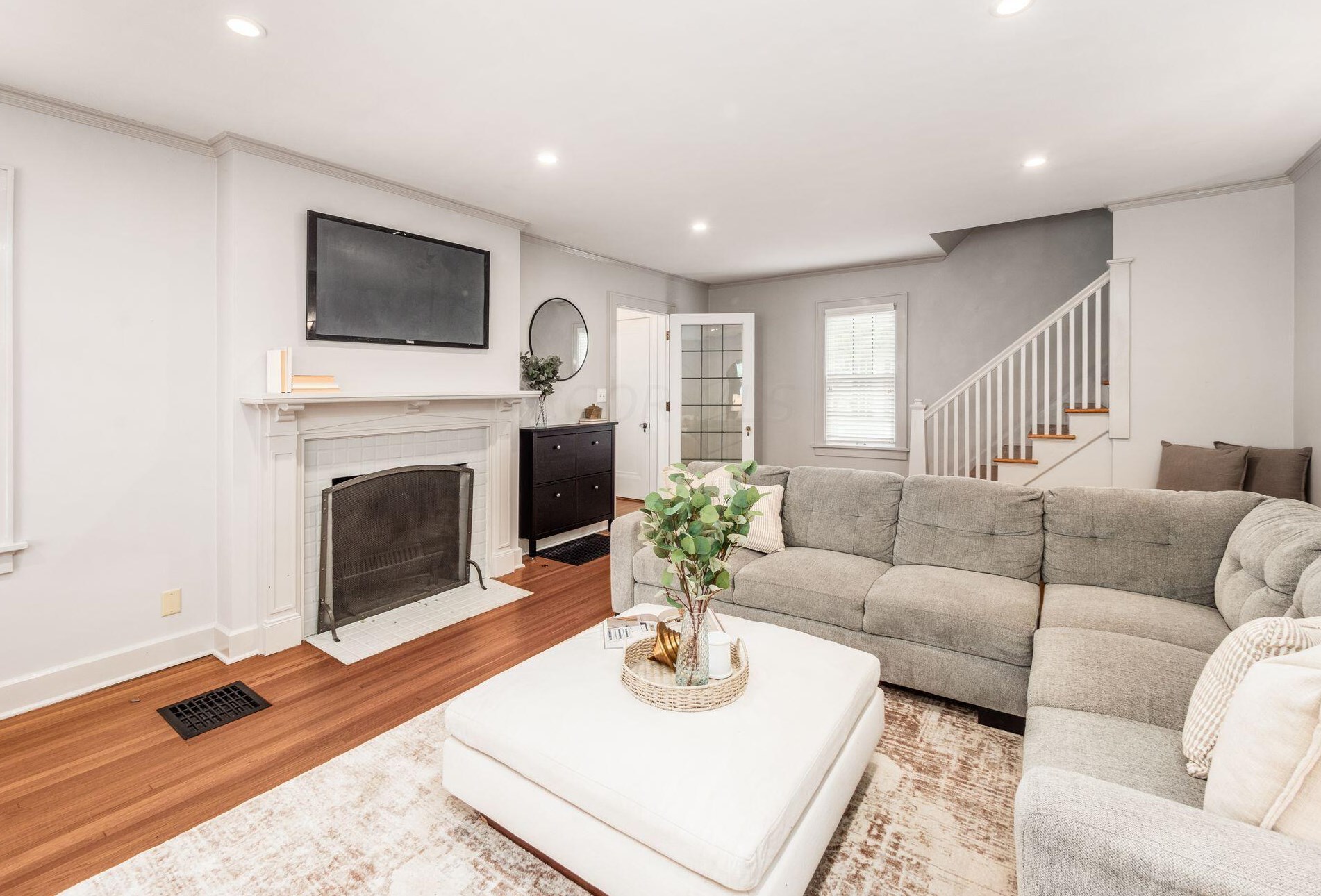 46 Remington Rd, Columbus OH 43209-2458 exterior