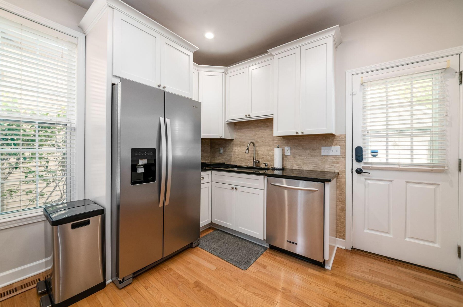 456 1st Ave, Columbus OH 43201-3356 exterior