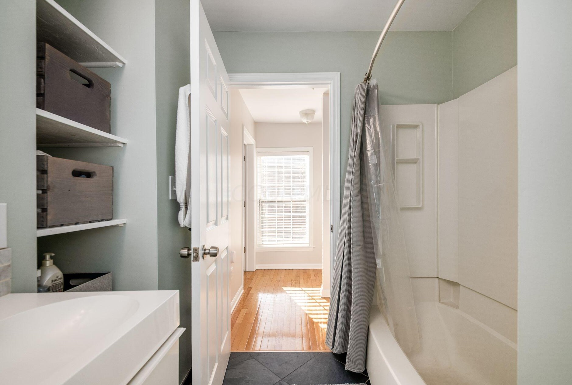 456 1st Ave, Columbus OH 43201-3356 exterior