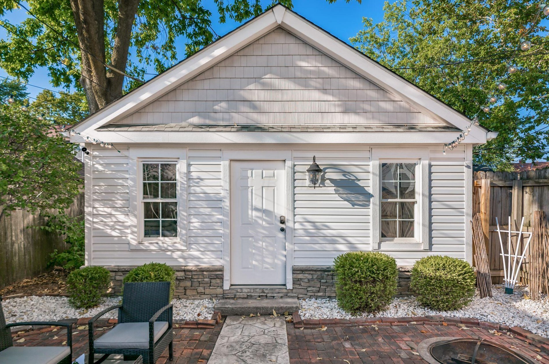 456 1st Ave, Columbus OH 43201-3356 exterior