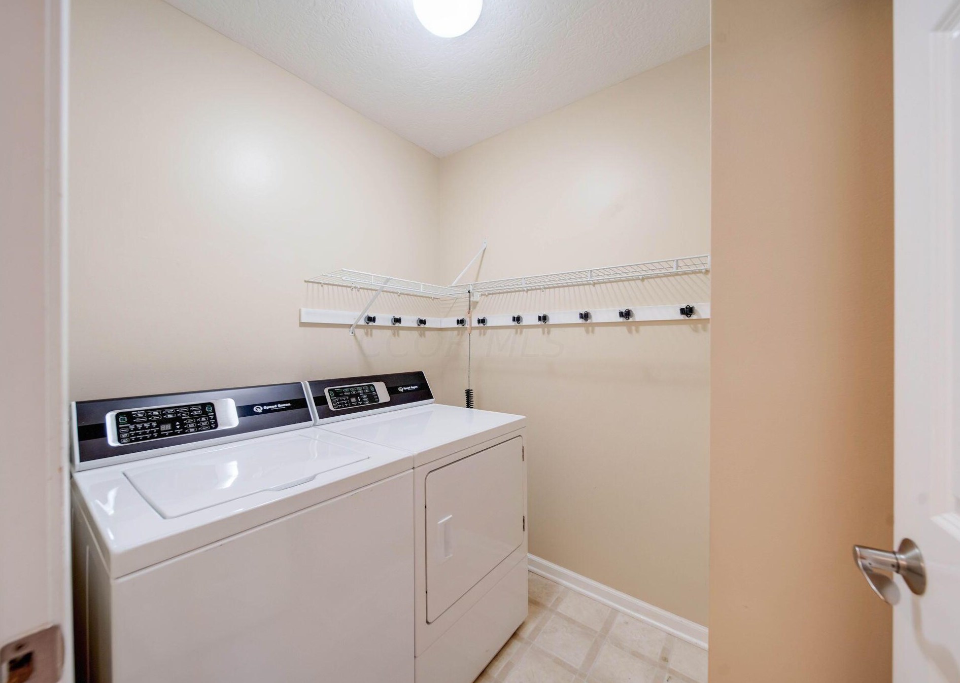 1187 Sanctuary Pl, Columbus OH 43230-8491 exterior