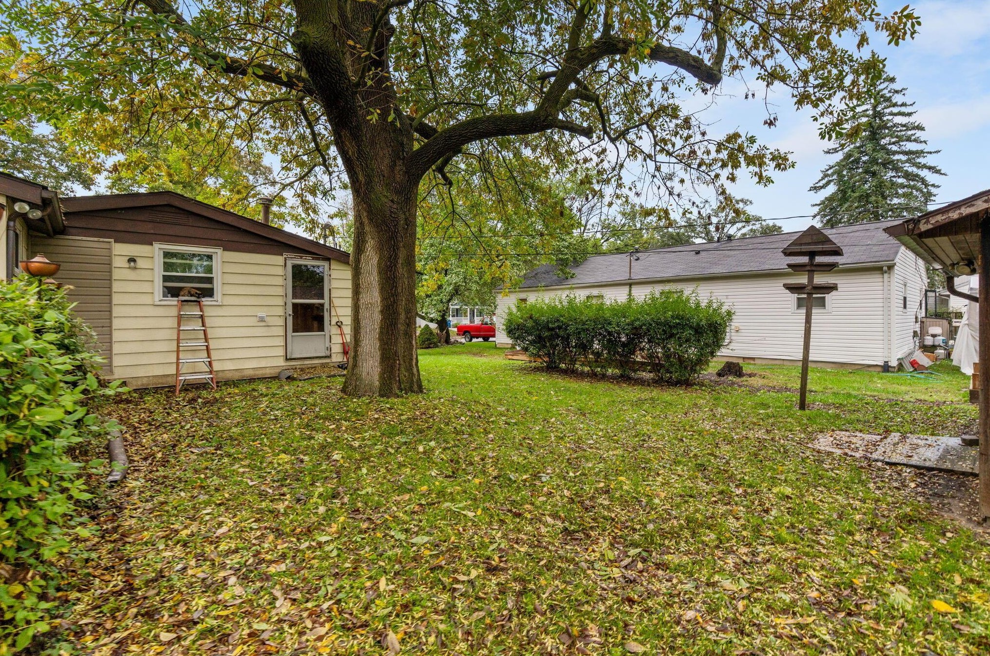 825 8 St, Marysville OH  43040-1615 exterior