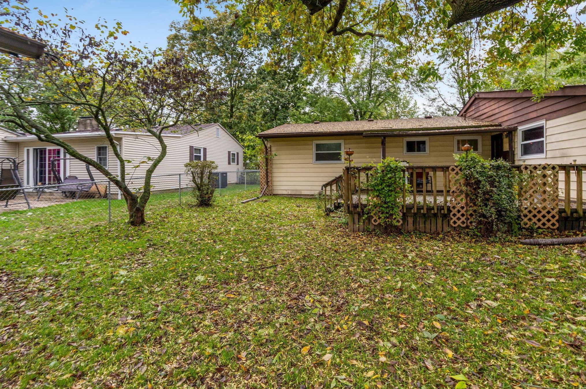 825 8 St, Marysville OH  43040-1615 exterior