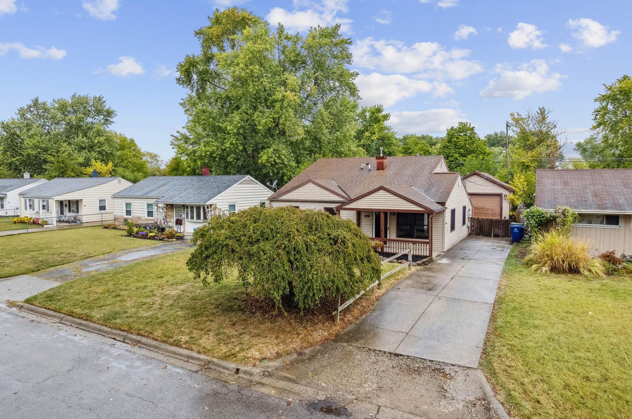 1008 Strimple Ave, Columbus OH 43229-5047 exterior