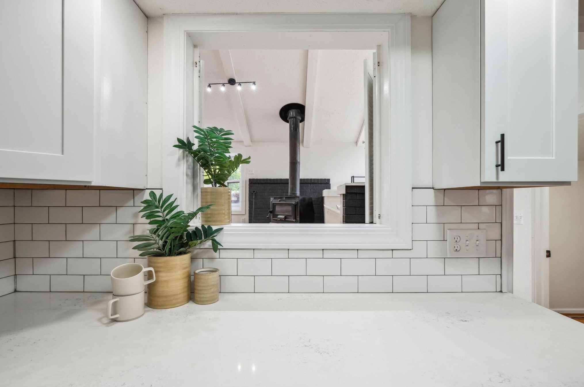 1008 Strimple Ave, Columbus OH 43229-5047 exterior