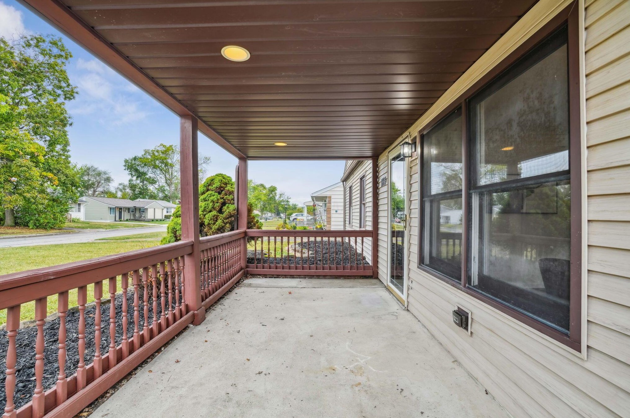 1008 Strimple Ave, Columbus OH 43229-5047 exterior