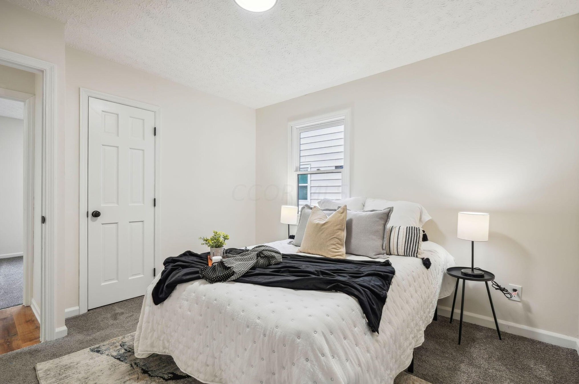 1008 Strimple Ave, Columbus OH 43229-5047 exterior