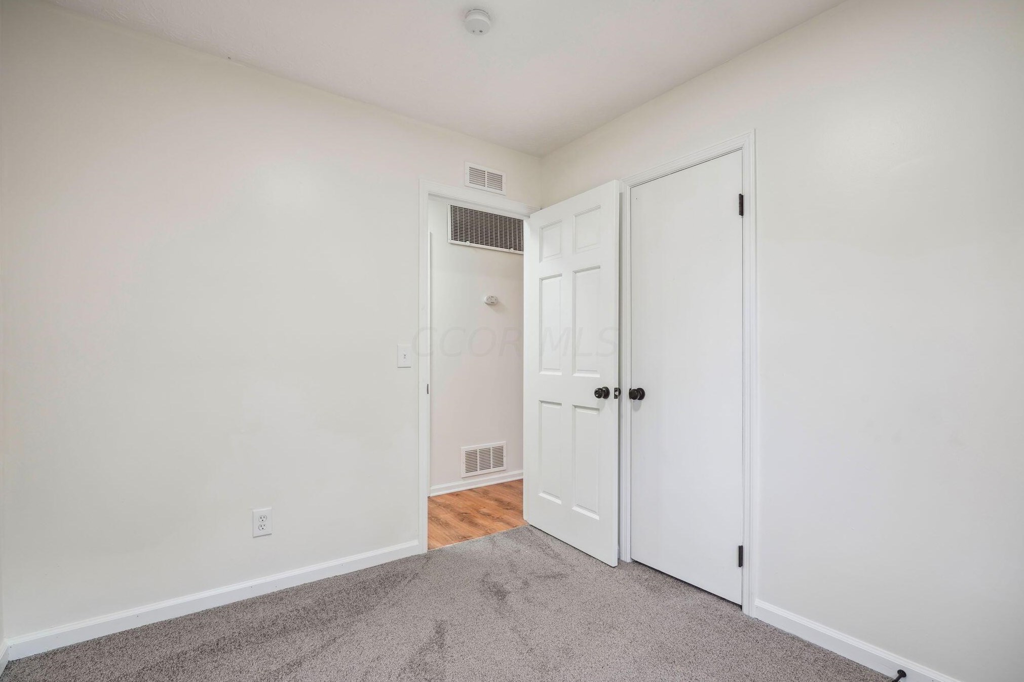 1008 Strimple Ave, Columbus OH 43229-5047 exterior