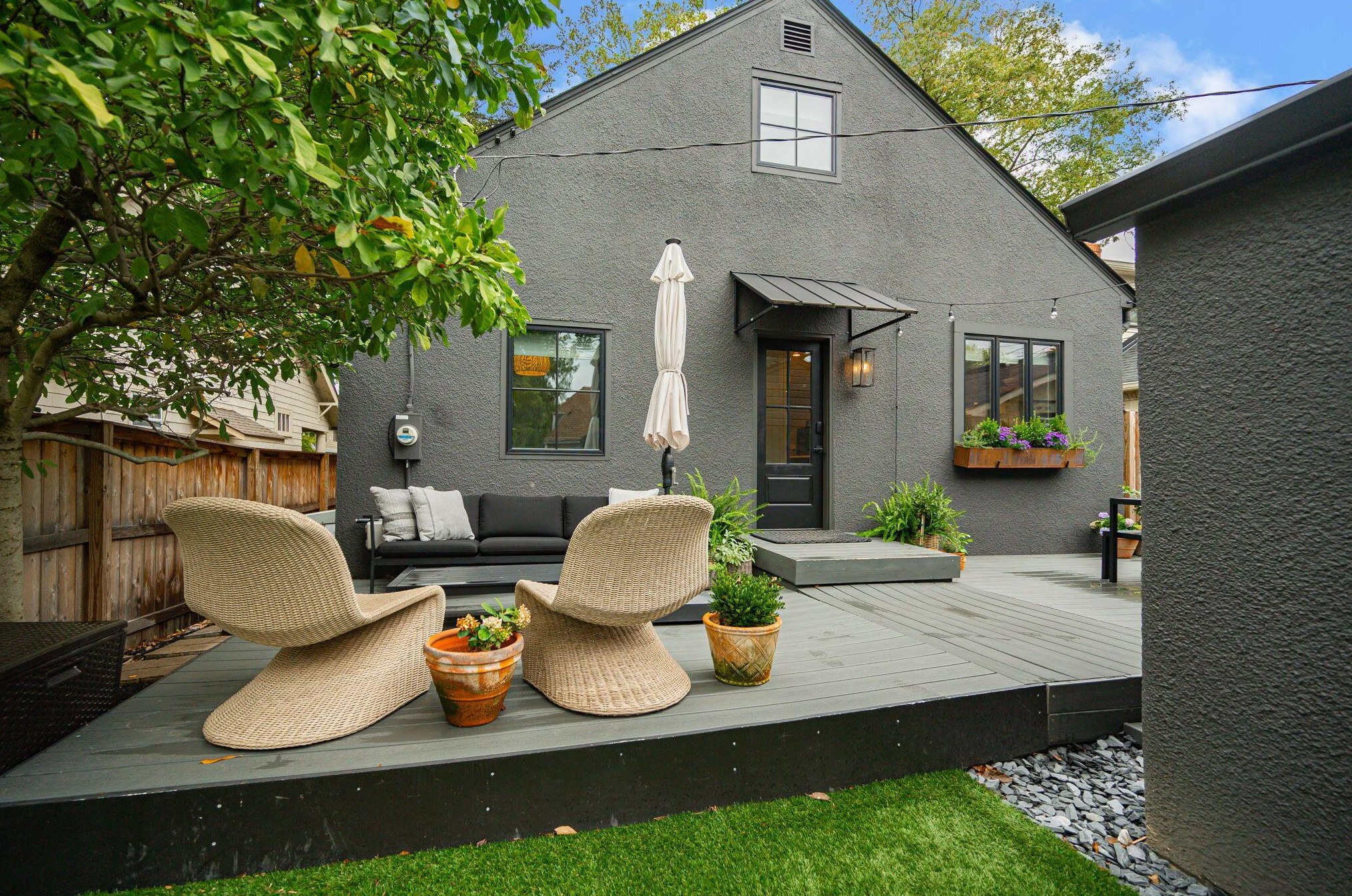 221 Roosevelt Ave, Columbus OH 43209-1160 exterior