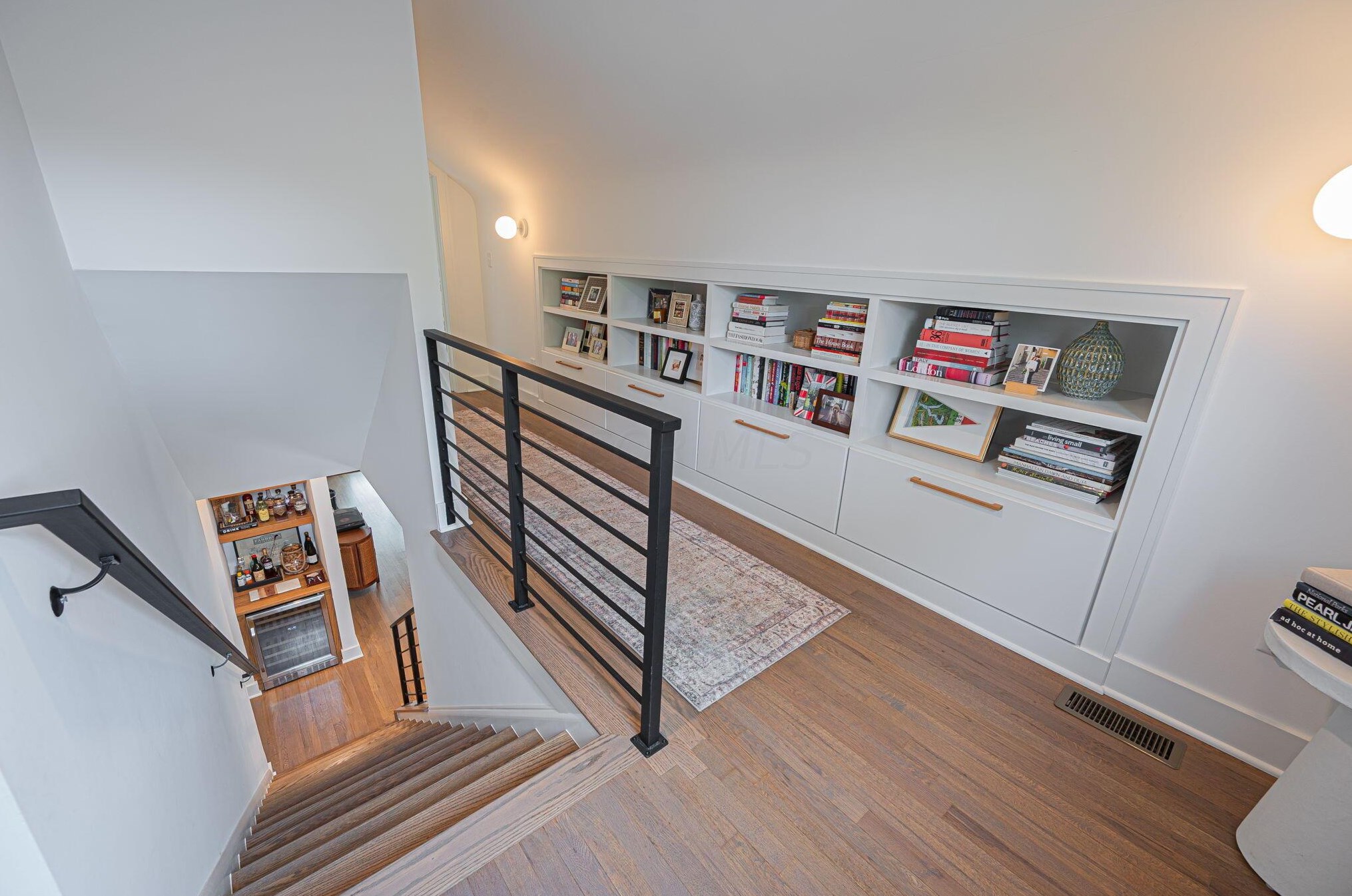 221 Roosevelt Ave, Columbus OH 43209-1160 exterior