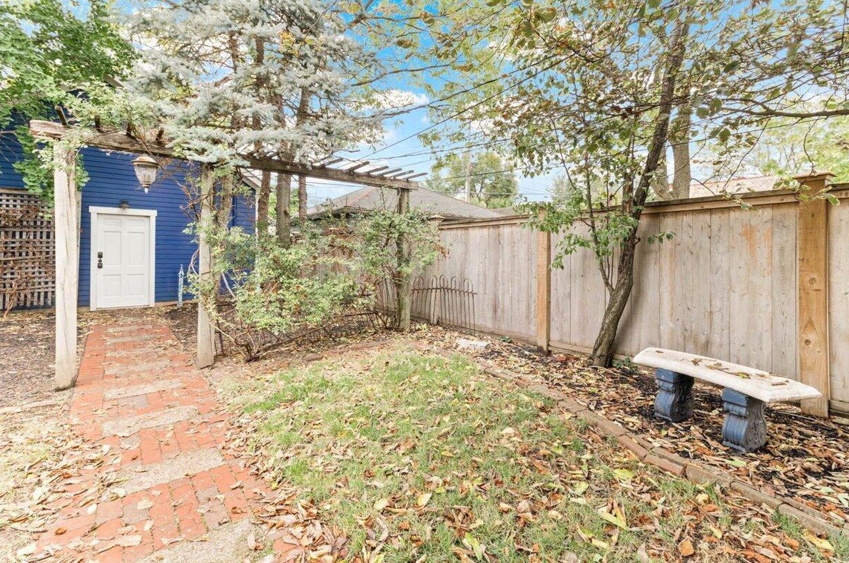 180 Thurman Ave, Columbus OH 43206-3525 exterior