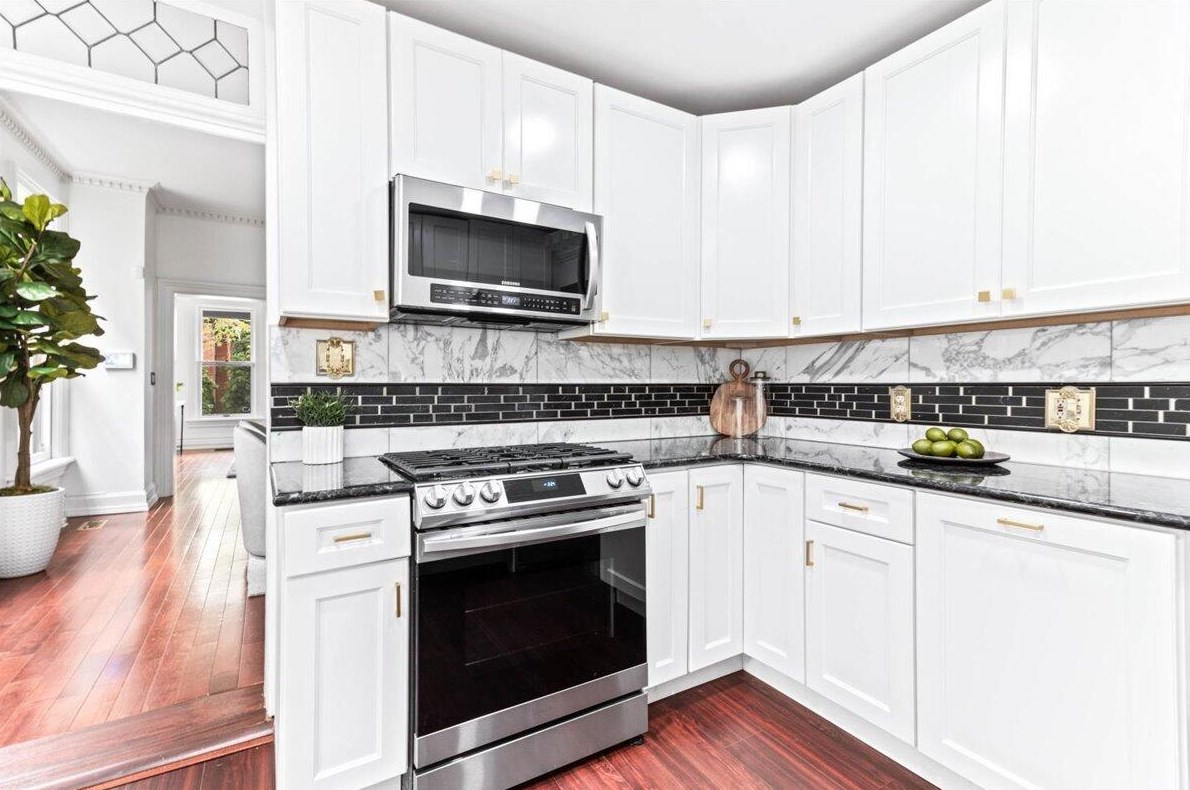 180 Thurman Ave, Columbus OH 43206-3525 exterior