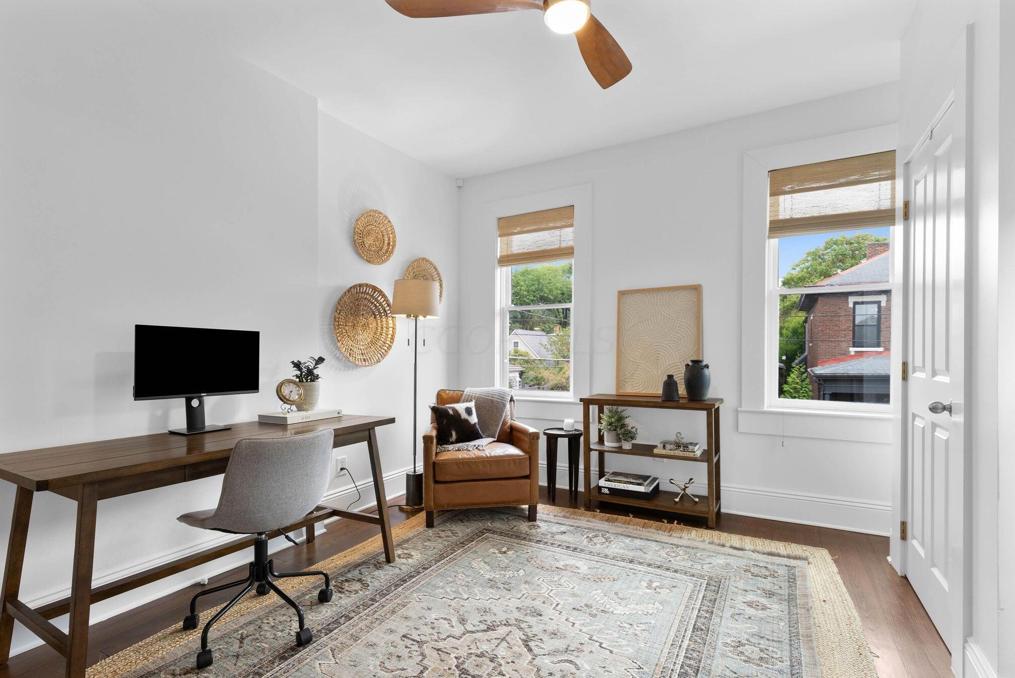 559 6 St, Columbus OH 43207-2409 exterior