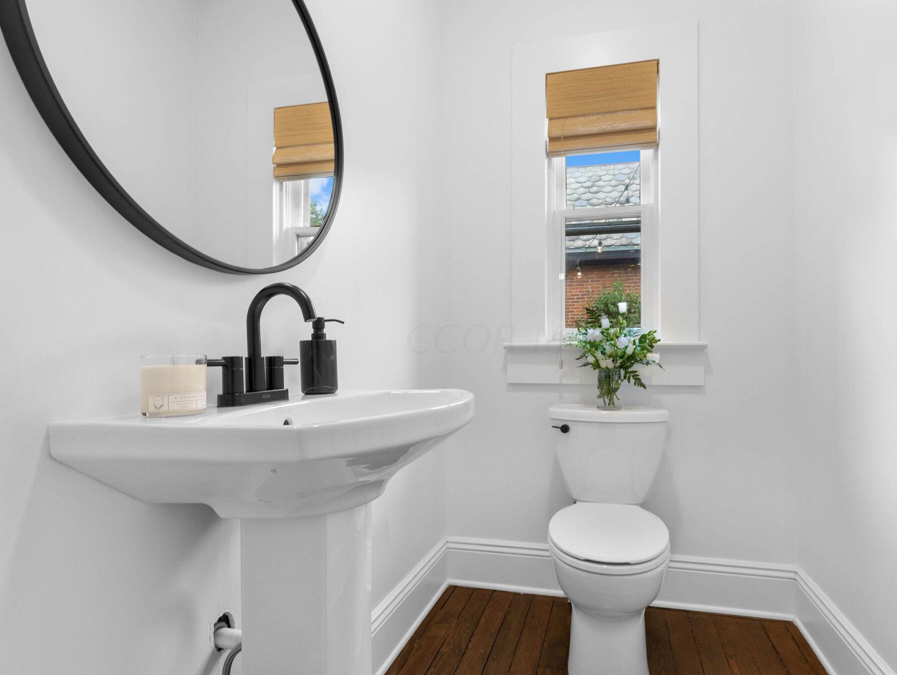 559 6 St, Columbus OH 43207-2409 exterior