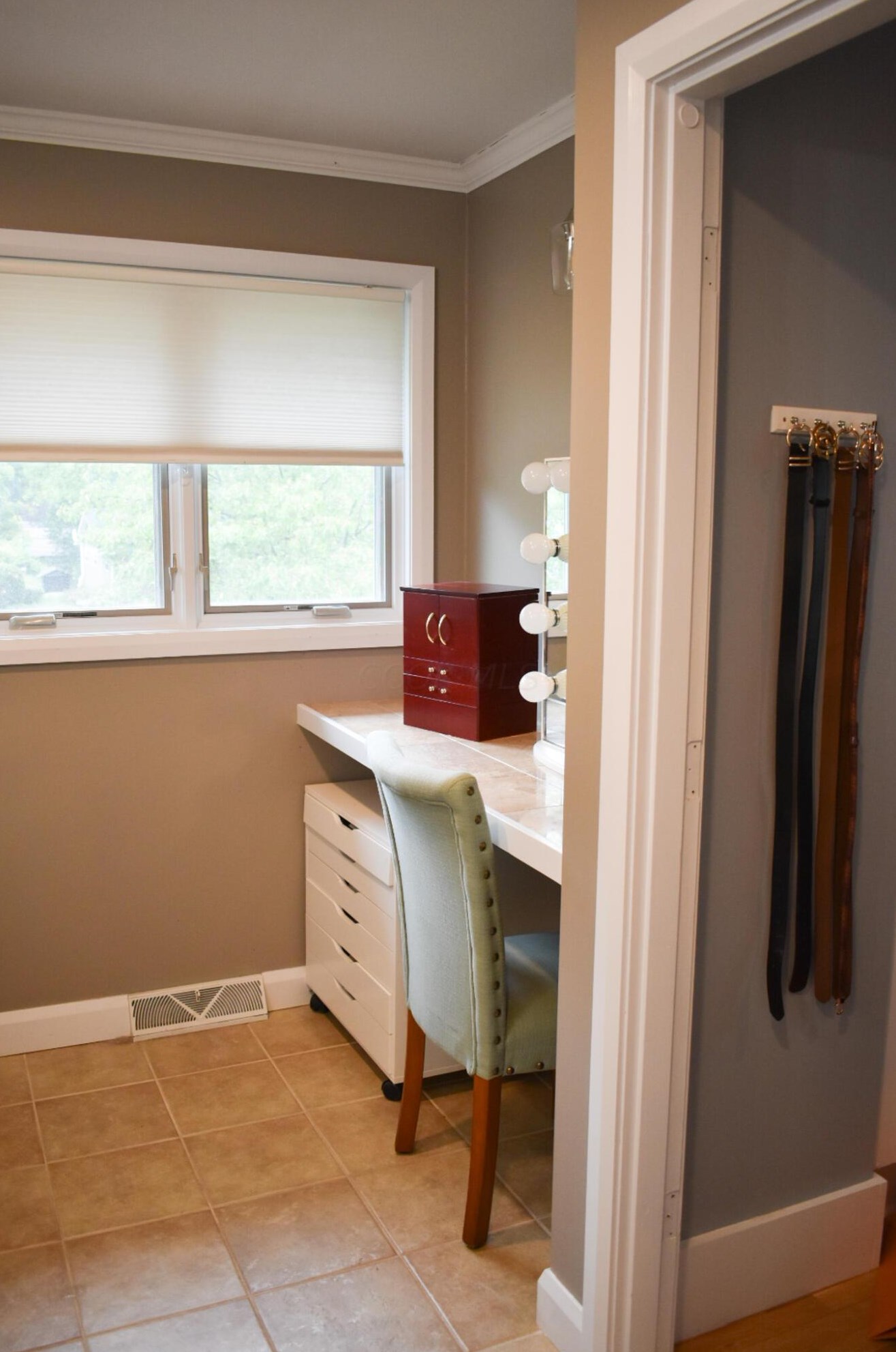 1411 Zollinger Rd, Columbus OH 43221-2944 exterior