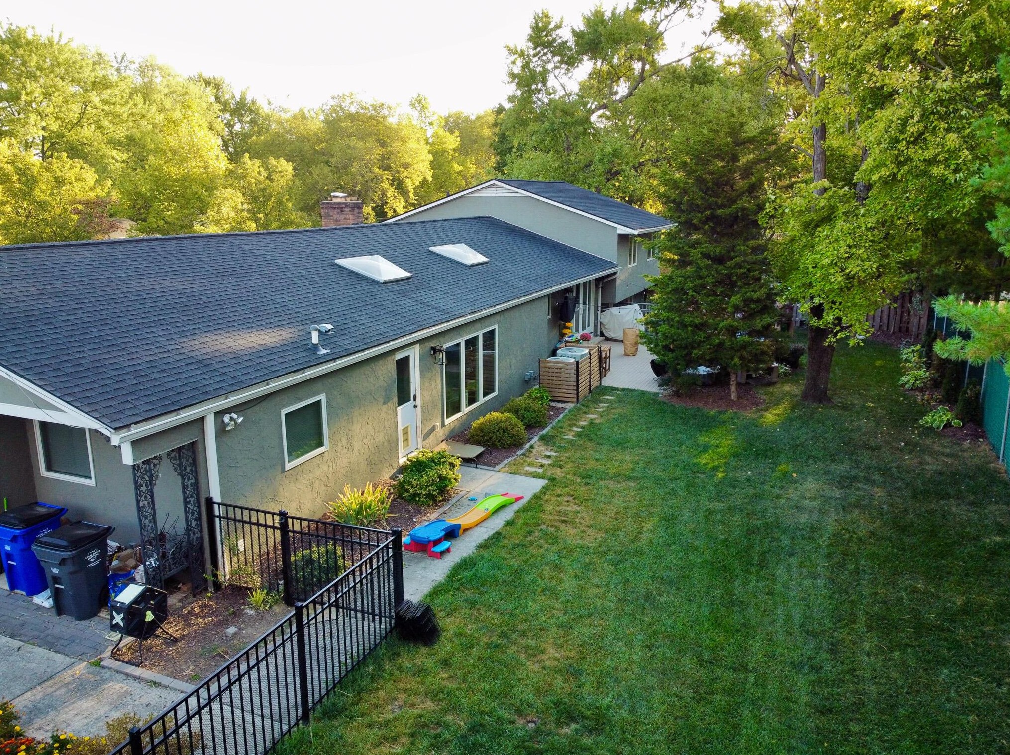 1411 Zollinger Rd, Columbus OH 43221-2944 exterior