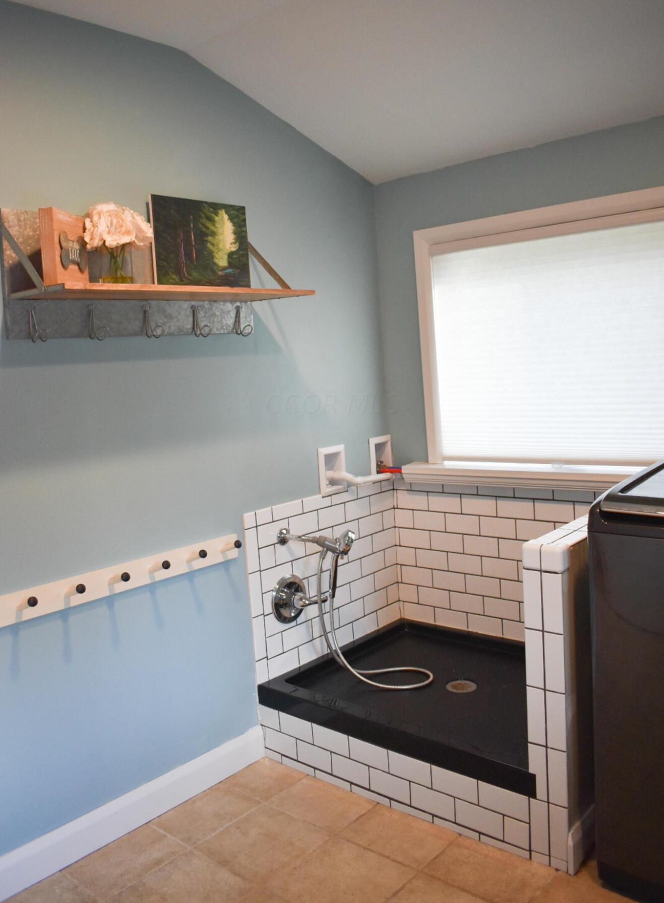 1411 Zollinger Rd, Columbus OH 43221-2944 exterior