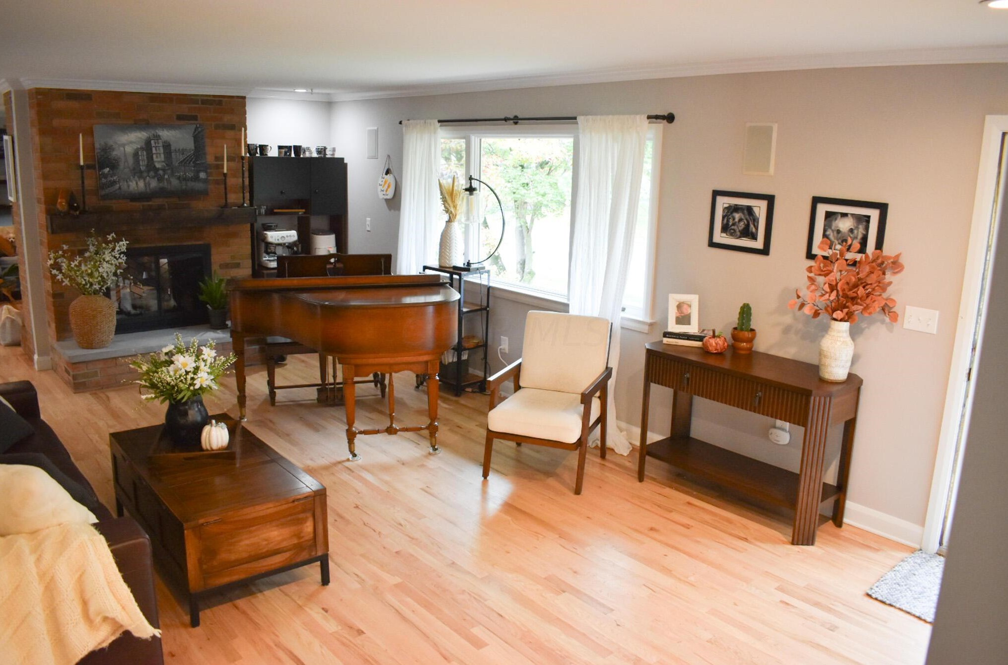 1411 Zollinger Rd, Columbus OH 43221-2944 exterior