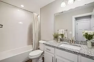 6052 Naughten Pond Dr, Columbus, OH 43213 - Photo 7