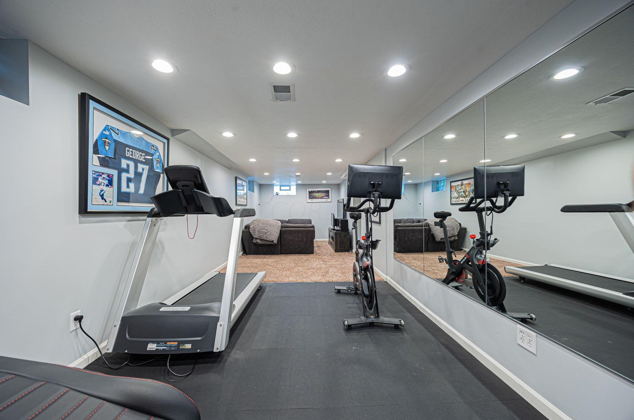 204 Remington Rd, Columbus OH 43209-2461 exterior