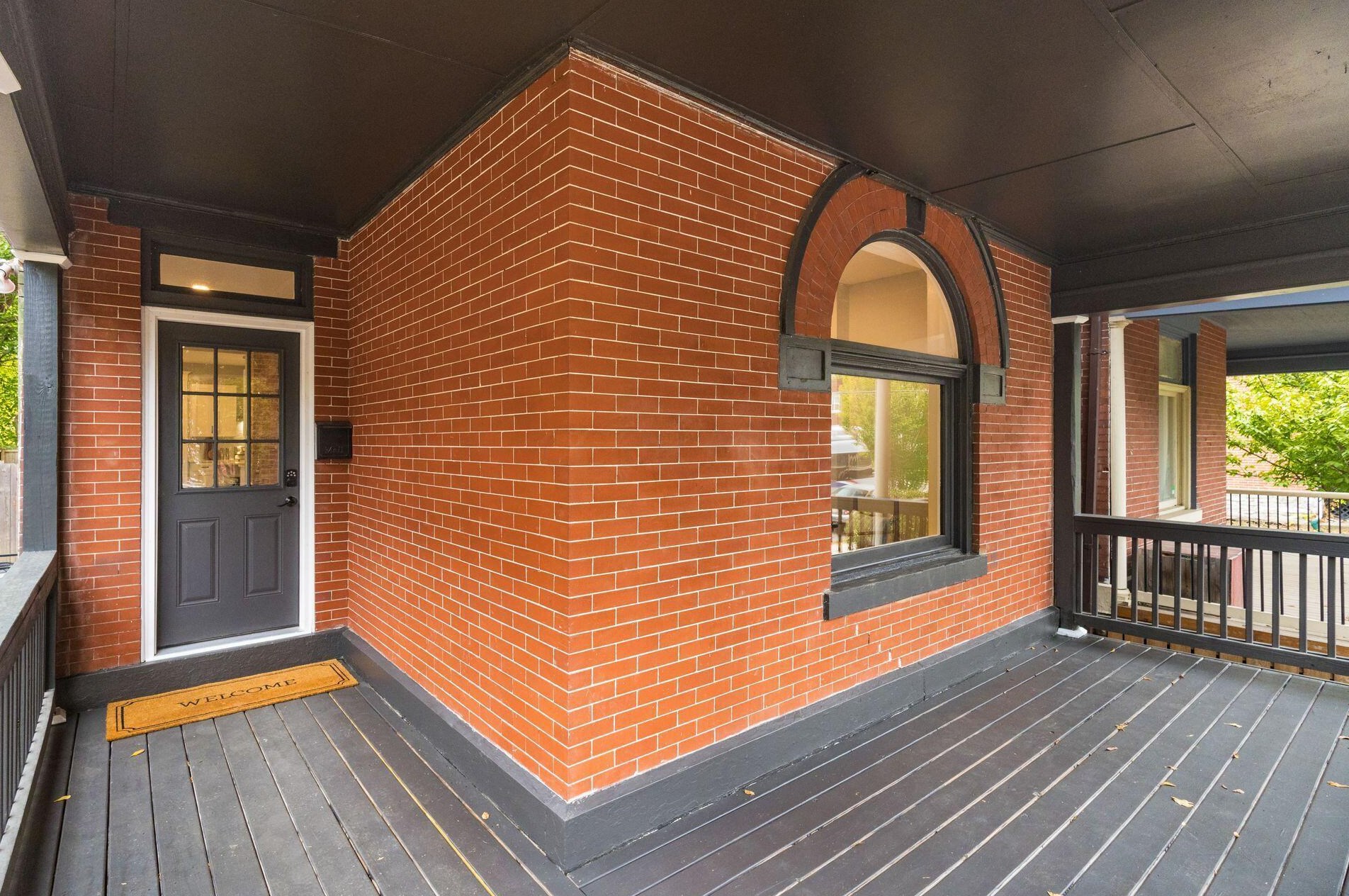 697 Champion Ave, Columbus OH 43205-2753 exterior