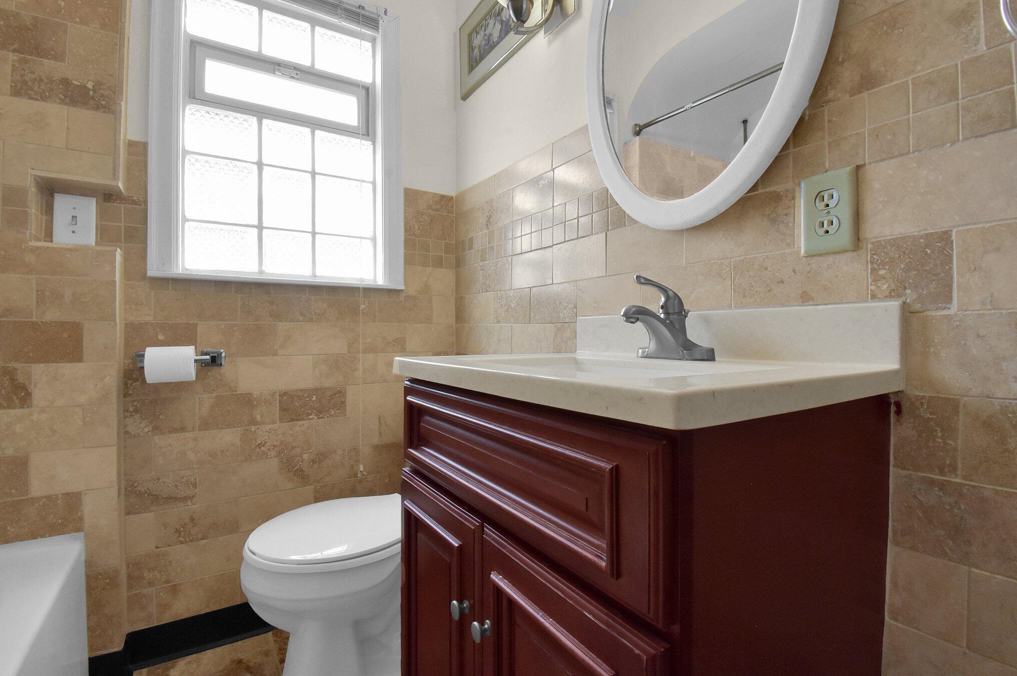 1454 Lockbourne Rd, Columbus OH 43206-3736 exterior