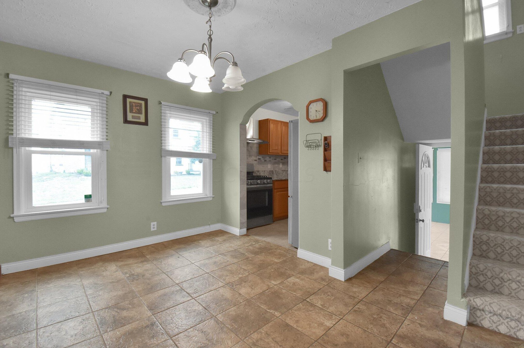 1454 Lockbourne Rd, Columbus OH 43206-3736 exterior