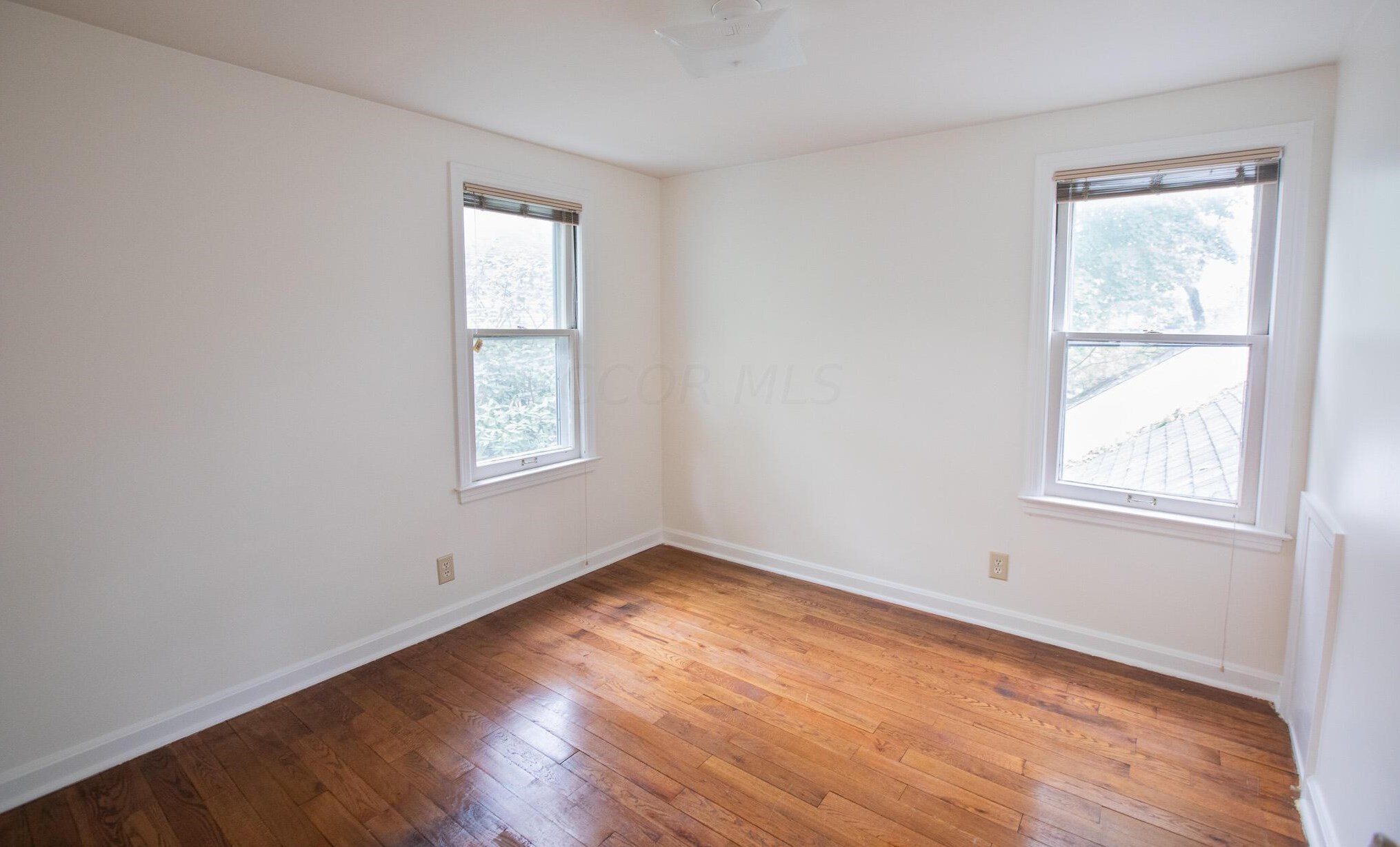 38 Roosevelt Ave, Columbus OH 43209-1160 exterior