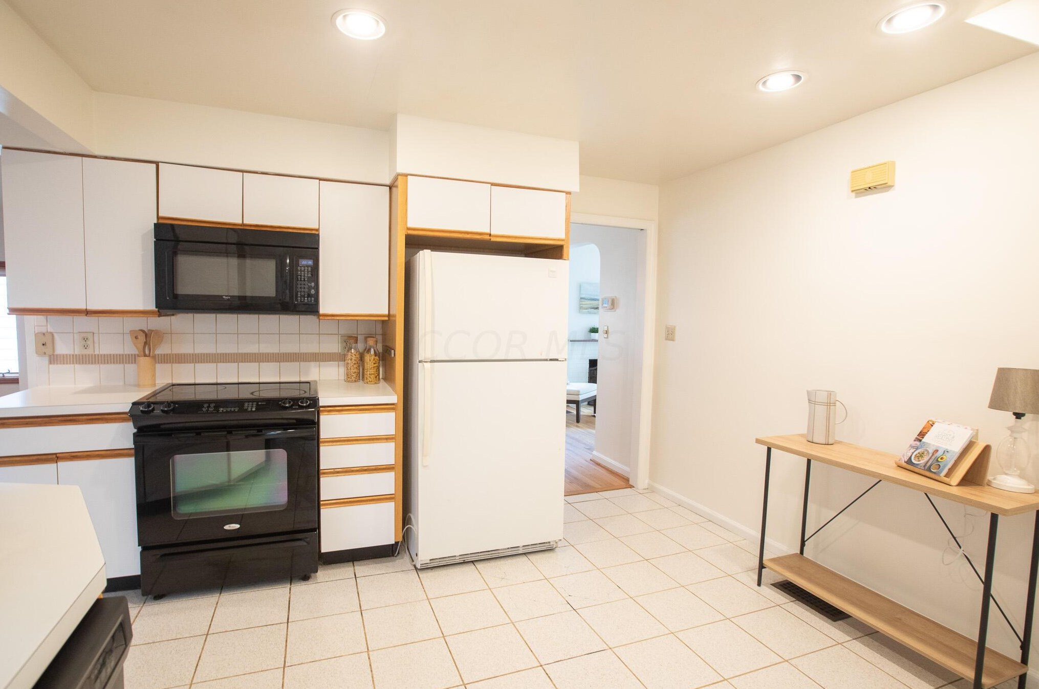 38 Roosevelt Ave, Columbus OH 43209-1160 exterior