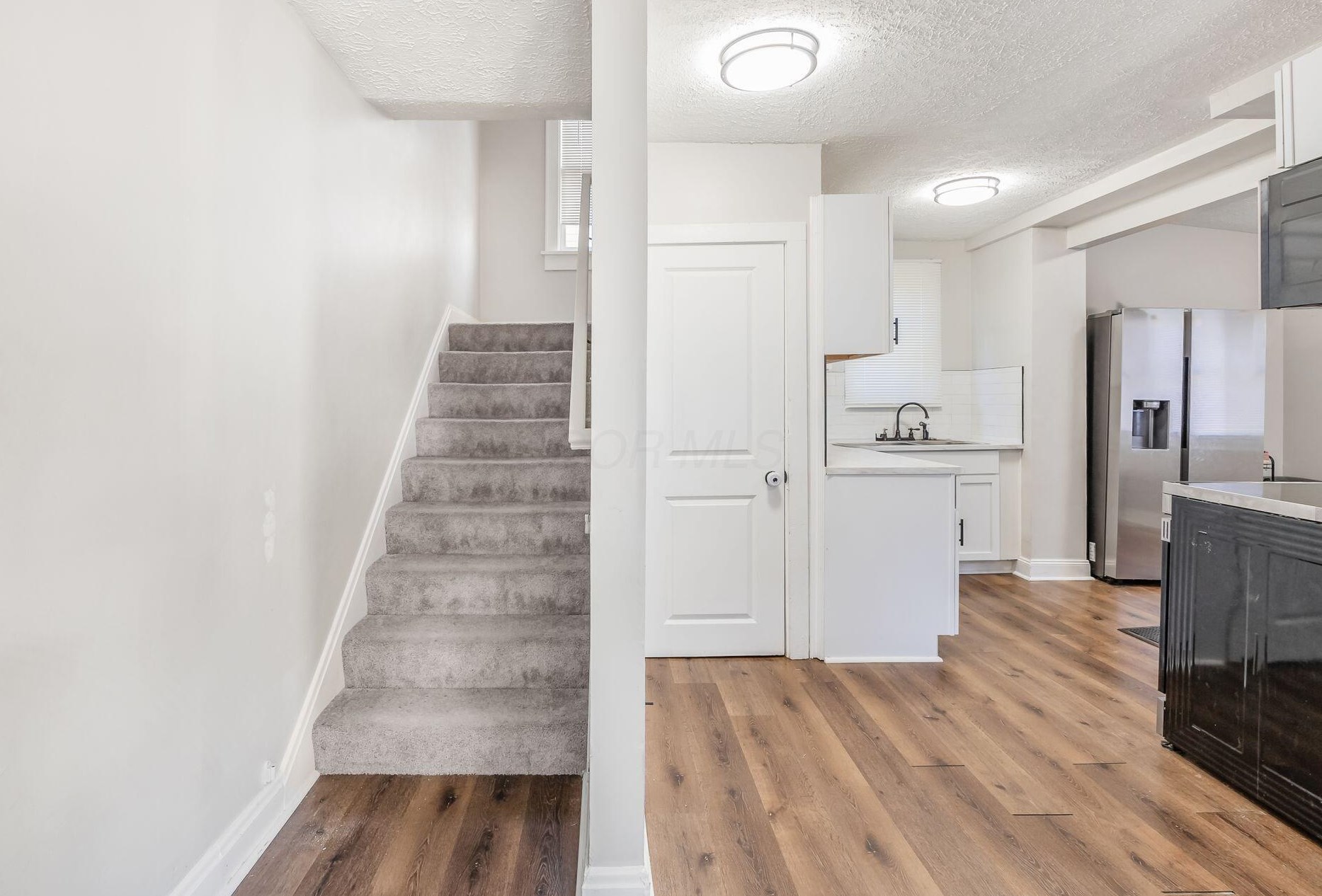 1586 Briarwood Ave, Columbus OH 43211-1502 exterior