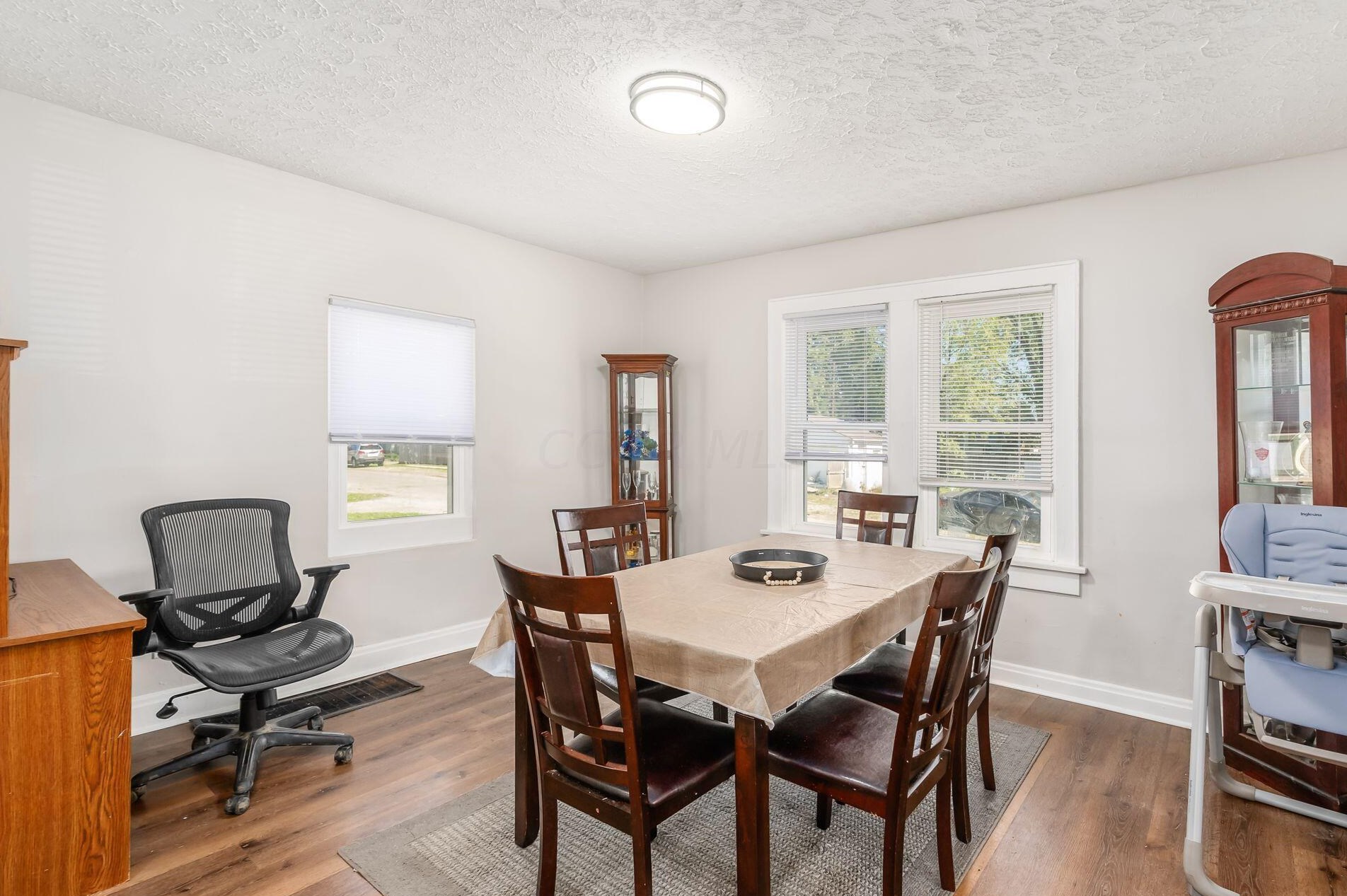 1586 Briarwood Ave, Columbus OH 43211-1502 exterior