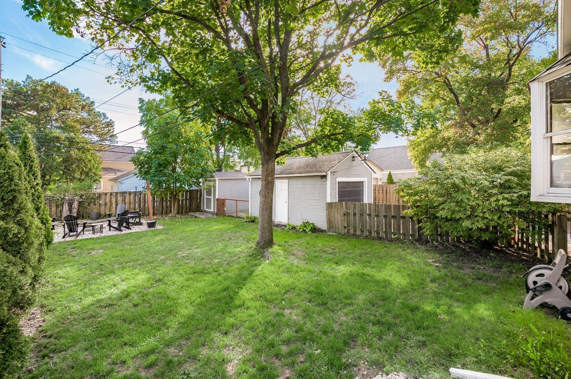 233 Richards Rd, Columbus OH 43214-3738 exterior